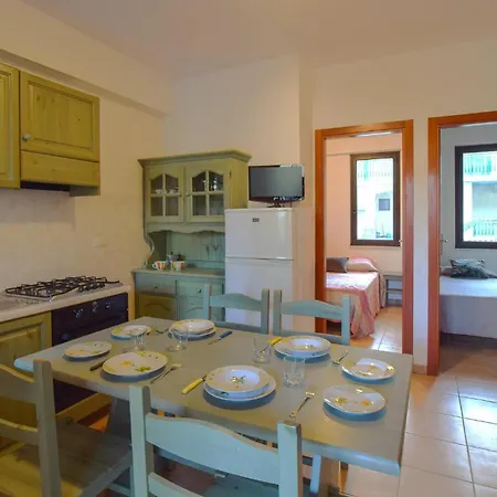 Appartement In With Swimming Pool Borgia